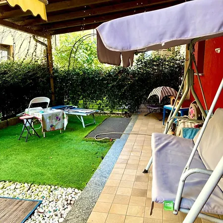 ホームステイ Privata Con Giardino パヴィーア