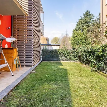 Privata Con Giardino Проживание в семье Павия